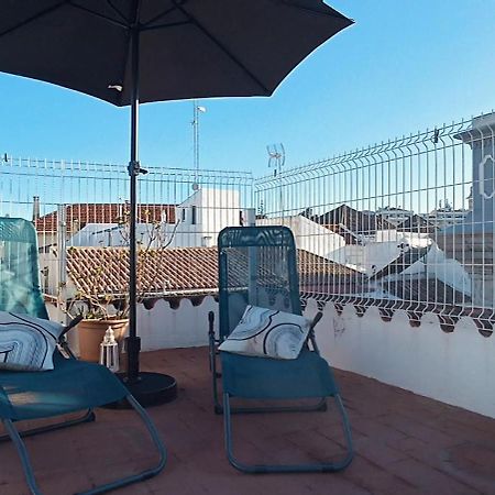 Apartment With Roof Terrace In Town Centre ตาวิรา ภายนอก รูปภาพ