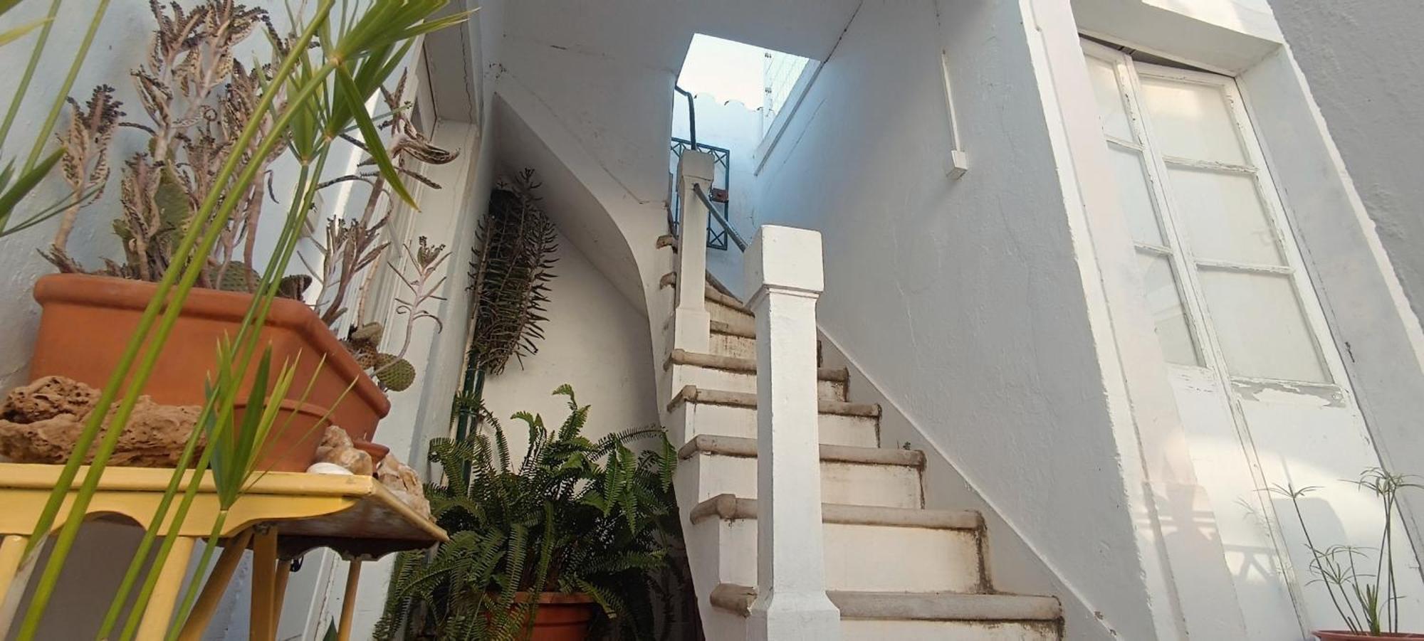 Apartment With Roof Terrace In Town Centre ตาวิรา ภายนอก รูปภาพ