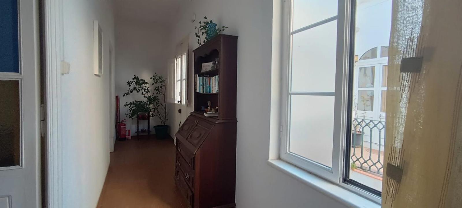 Apartment With Roof Terrace In Town Centre ตาวิรา ภายนอก รูปภาพ